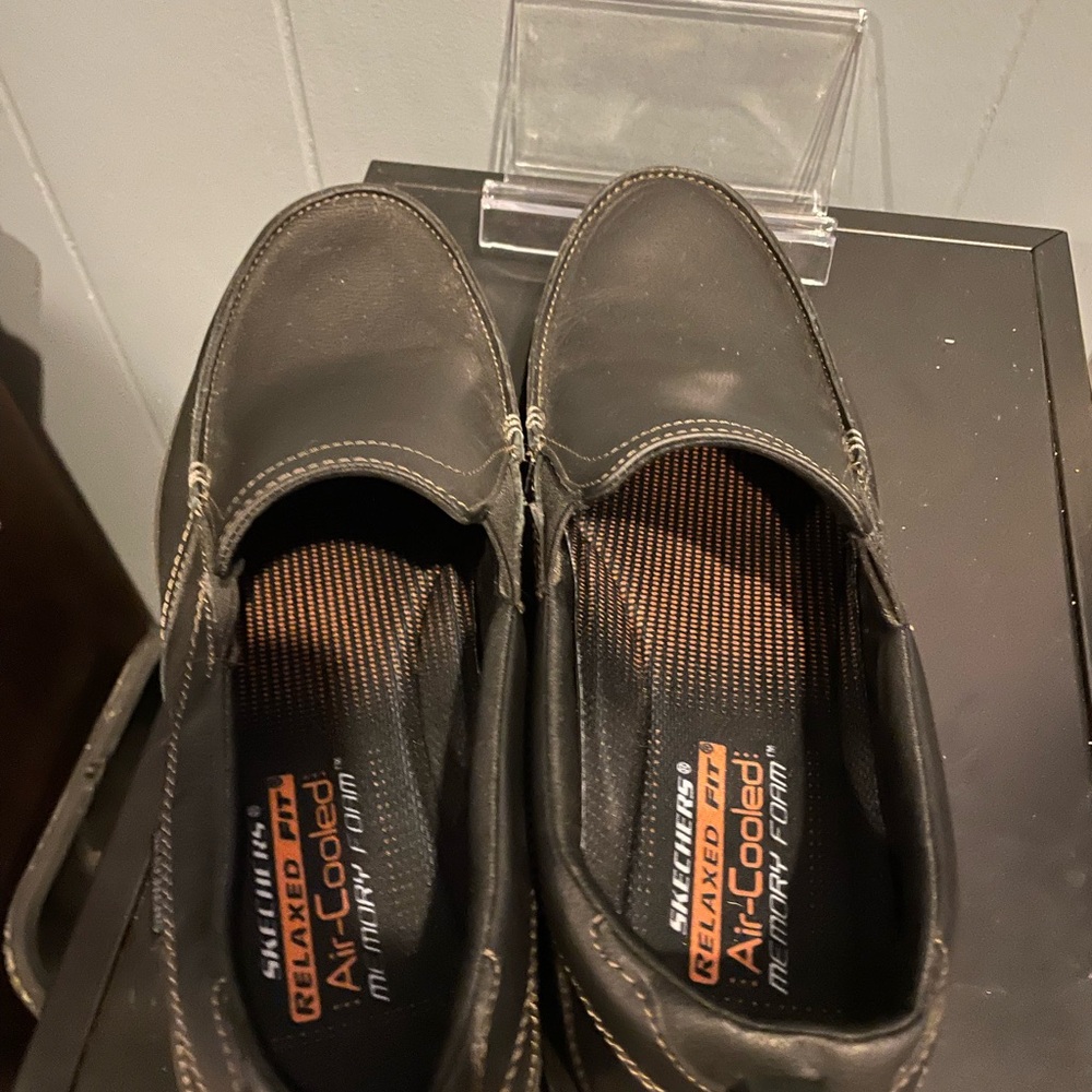 Brand new men’s size 14 Sketchers men relaxed loafers